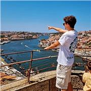 Laureando di economia e legislazione d'impresa. Offro aiuto studio e compiti per ragazzi di qualunque età in provincia di Varese